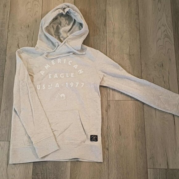 ✨American Eagle Hoodie - Picture 2 of 9